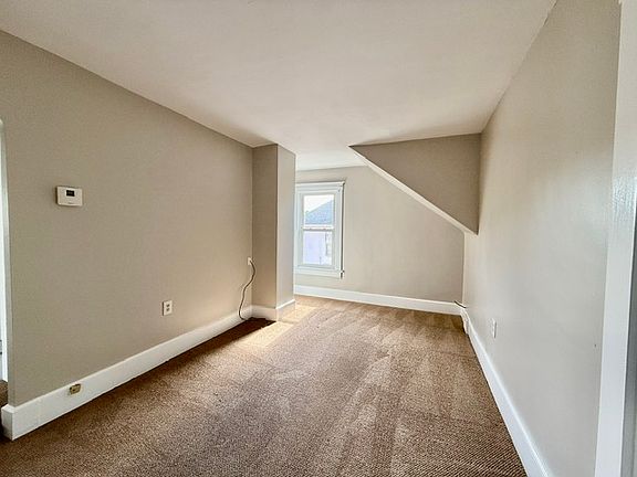 5th image of 635 W Main St #1/2