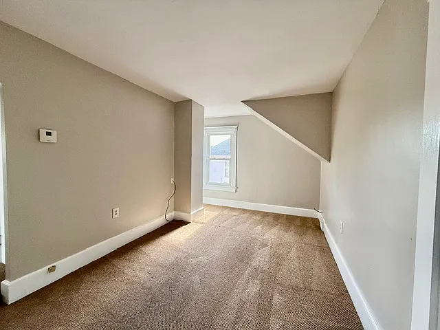 635 W Main St #1/2 — Photo 5
