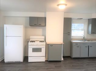 125 Clinton Ave, Oakdale, PA 15071