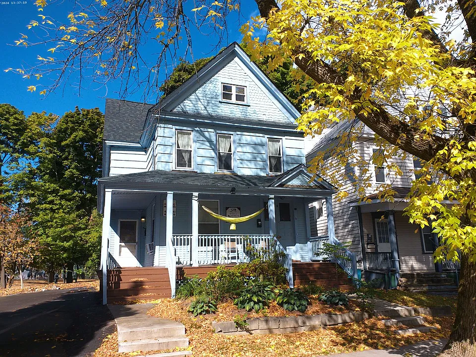 129 Dell St #2