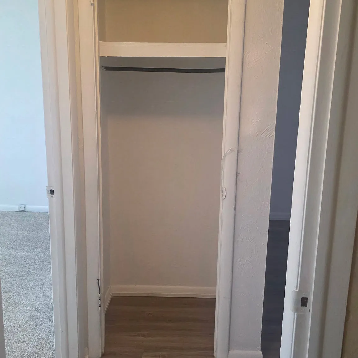 570 S Wolff St — Photo 3
