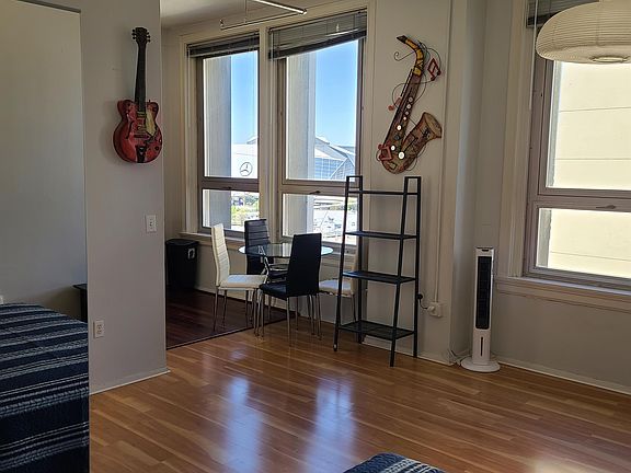 5th image of 20 Marietta St NW APT 6B