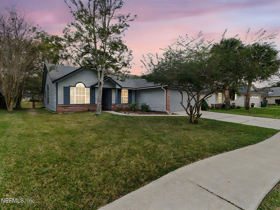 1st image of 2111 ST MARTINS Drive E