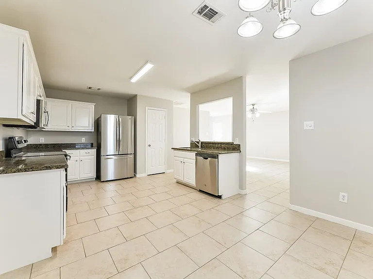 4518 Nueces River Loop — Photo 8