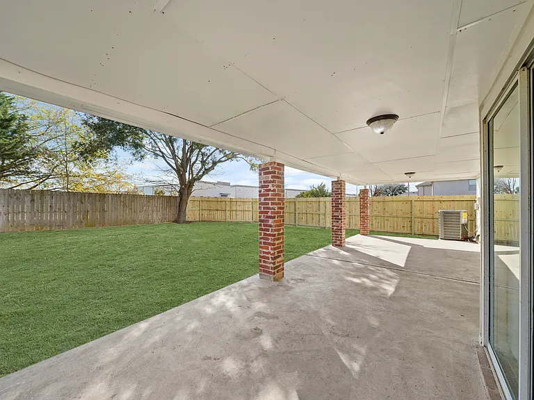 21619 Knightsbrook Ln — Photo 20