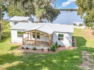 133 Walker Dr, Interlachen, FL 32148