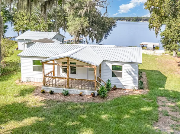 133 WALKER Drive, Interlachen, FL 32148