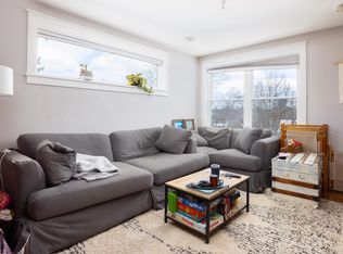 189 Chestnut Ave #1R, Jamaica Plain, MA 02130