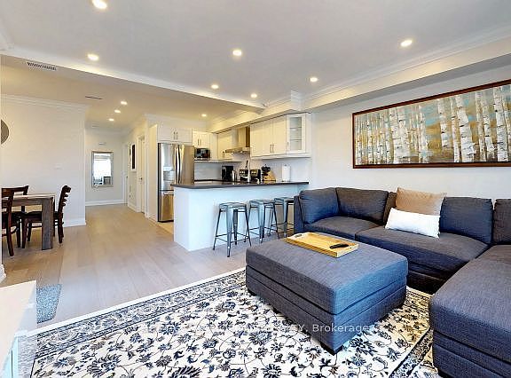 2nd image of 41 Beatrice St #2