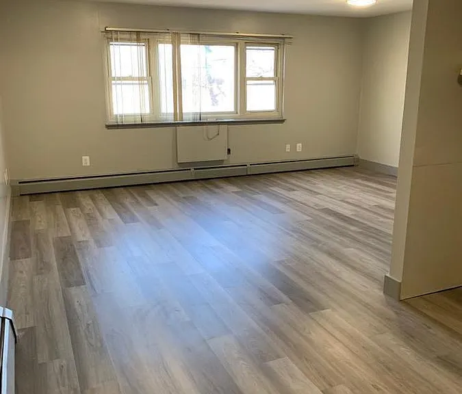 50 Bingham St #16 — Photo 3