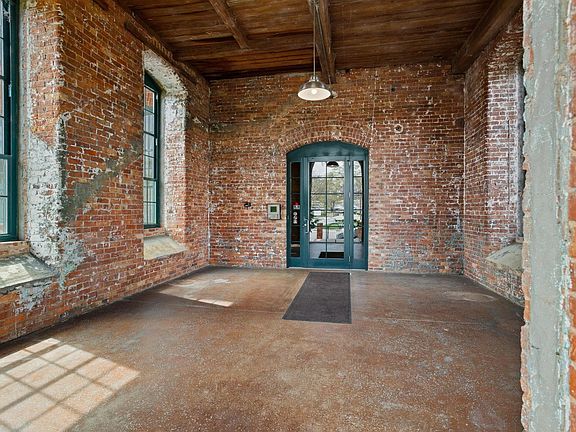 3rd image of 400 Mills Ave Unit 320