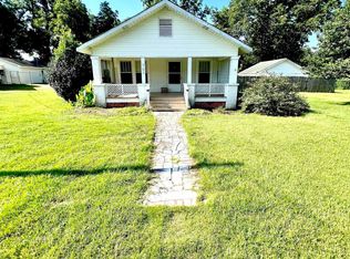 703 Hand St, Clanton, AL 35045