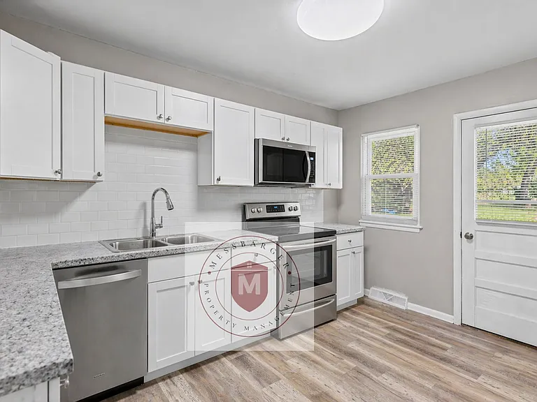 216 Myron Ave #0 — Photo 12