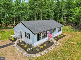 387 Tuska Rd, Rosenhayn, NJ 08352