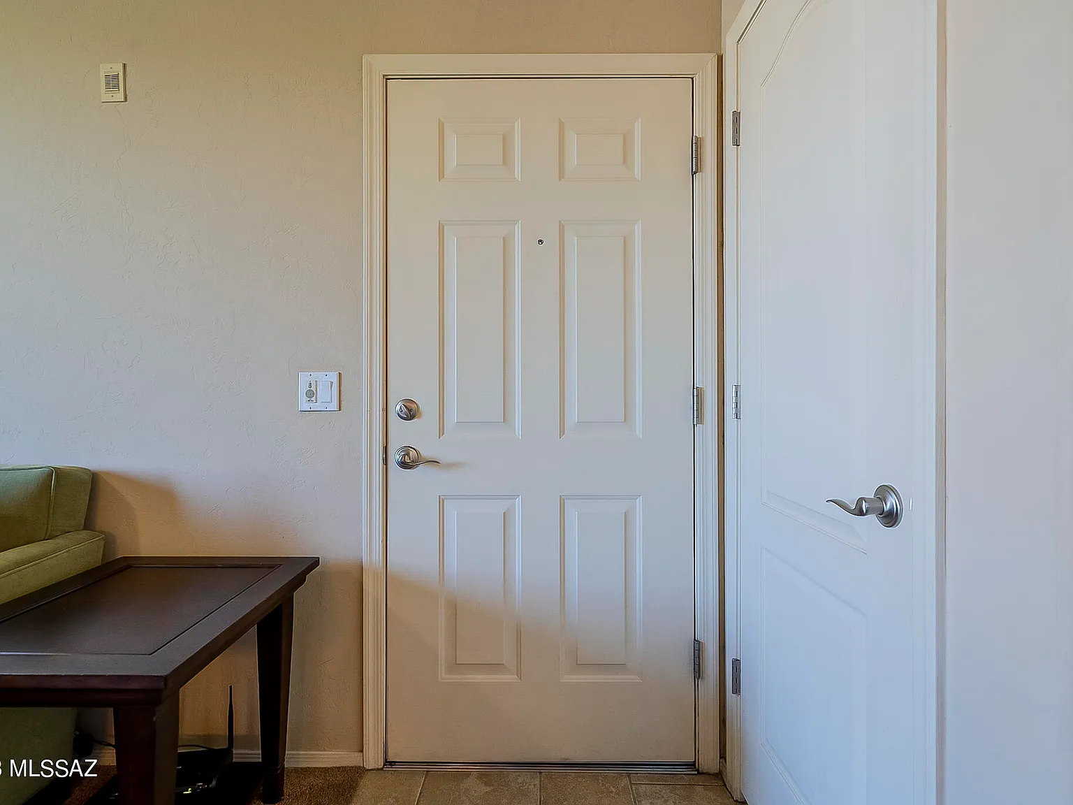 2 bed, 2.0 bath, 1036 sqft, $2,300 — Photo 2
