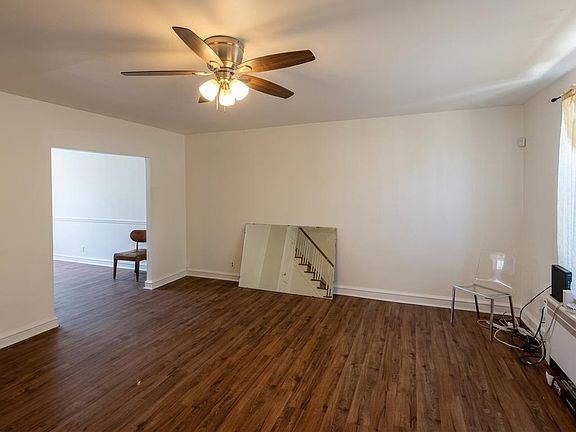 4th image of 134 Widener St