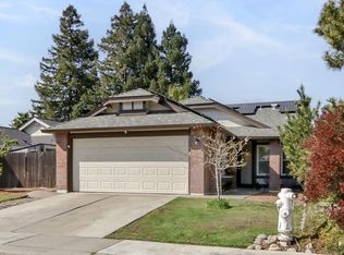 9310 Trenholm Dr, Elk Grove, CA 95758