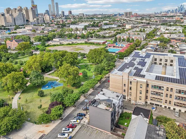 250 Van Horne Street image 29 of 48