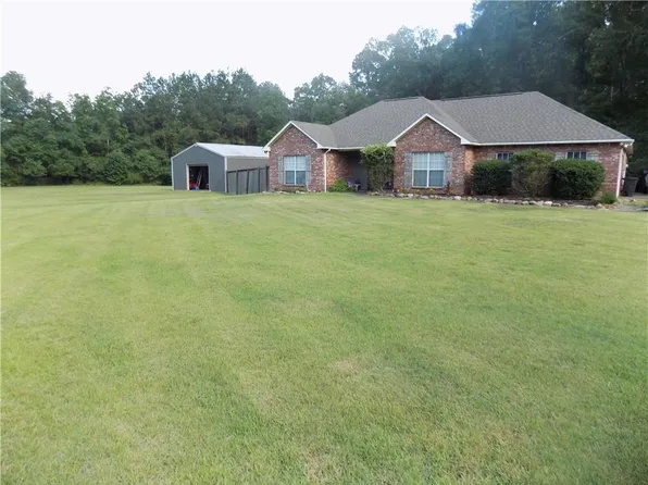 8 Cedar Crest Dr, Pineville, LA 71360