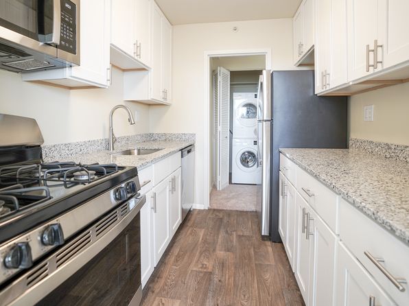 1600 Lehigh Parkway E Regency Towers #8F