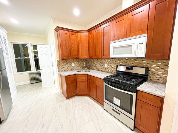 54-06 Nurge Ave #2