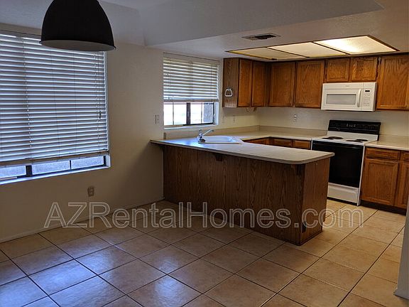 3rd image of 609 E Mesquite Cir Unit 125