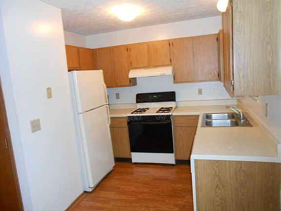 3rd image of 8146 Newark Ave