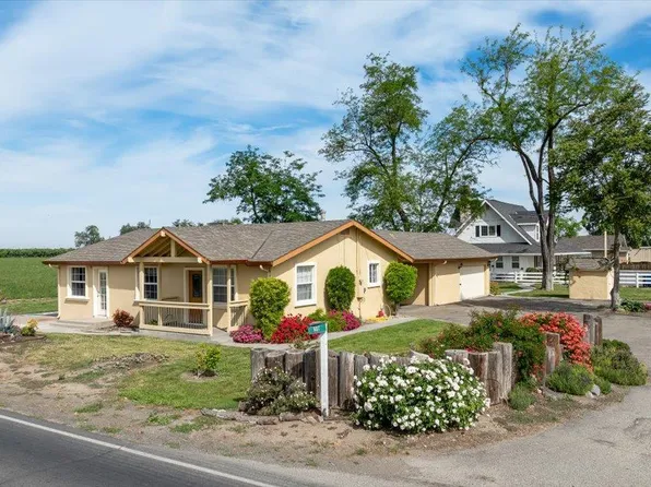 607 E Keyes Rd, Ceres, CA 95307