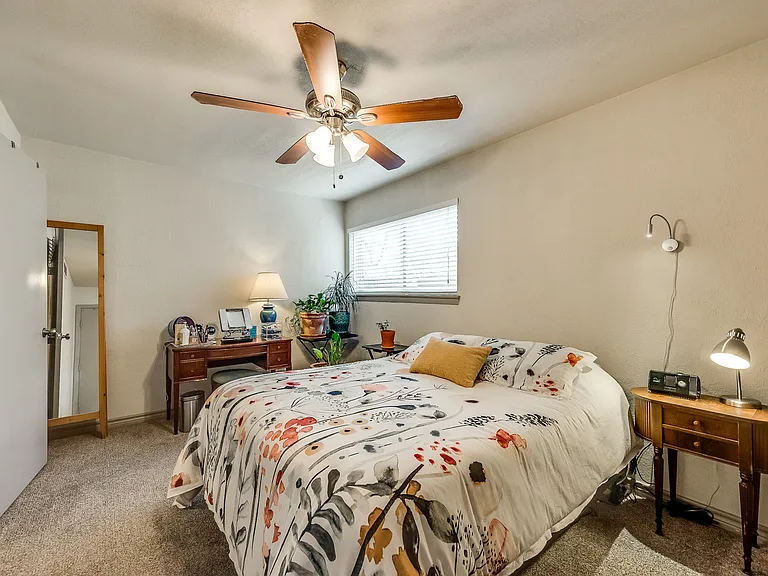 5330 Junius St — Photo 18