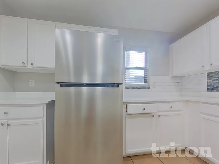 6327 W Fawn Dr — Photo 5