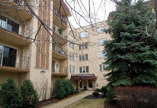 1st image of 6433 W Belle Plaine Ave APT 203