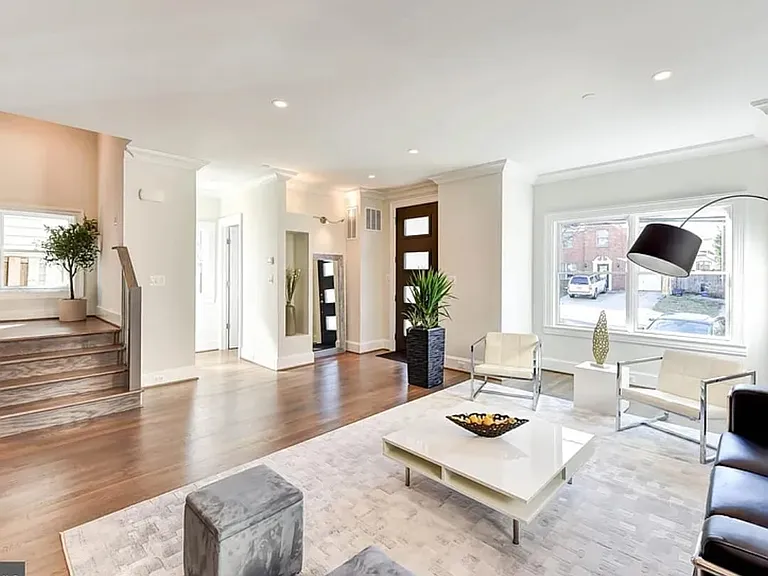 4509 Chestnut St — Photo 4