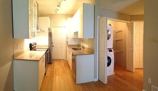 Kitchen/Laundry