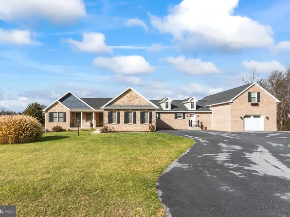 8962 Light St, Williamsport, MD 21795