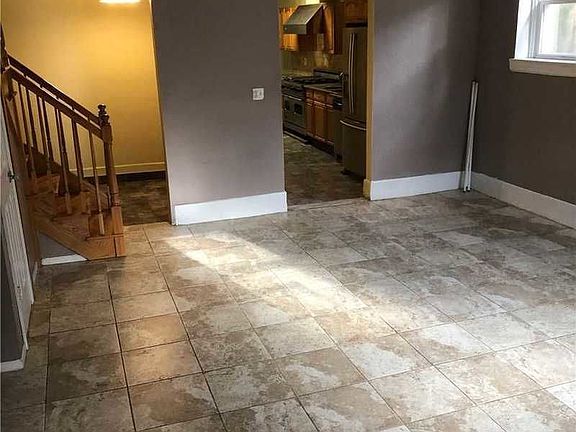 4th image of 2120 21st Ave