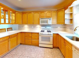 532 Prospect Ave #1, Brooklyn, NY 11215