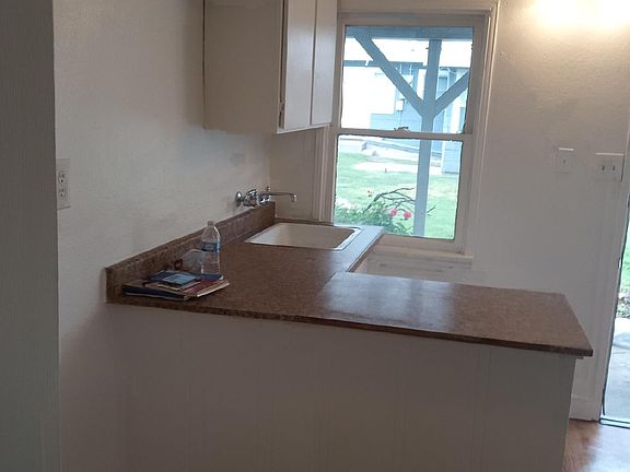 4th image of 138 N Princeton Ave #138.5