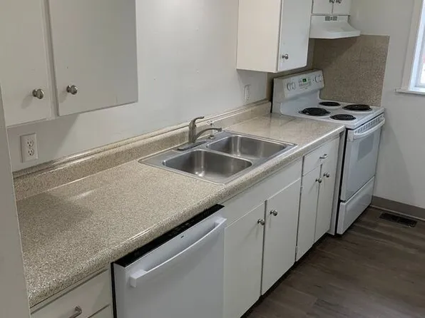 624 W Yakima St APT 104, Pasco, WA 99301