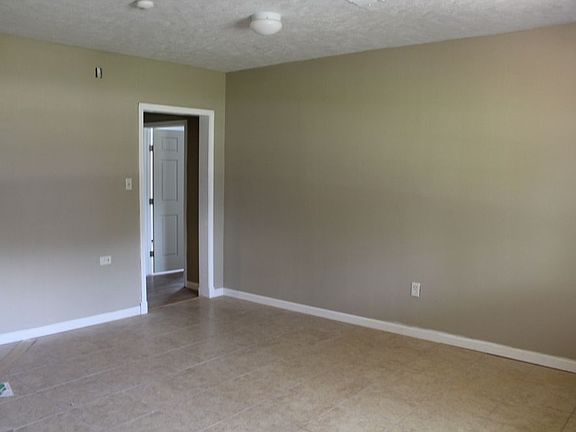 3rd image of 2265 Broadway St