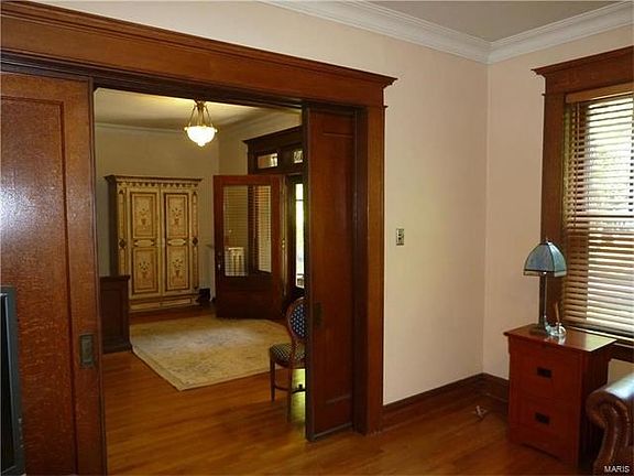 5th image of 616 Bellerive Blvd