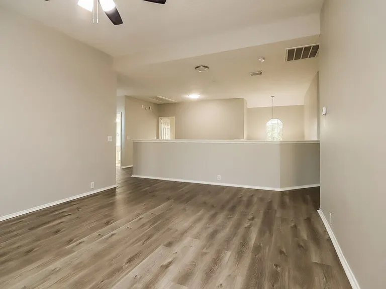 11003 Sentry Ct — Photo 11
