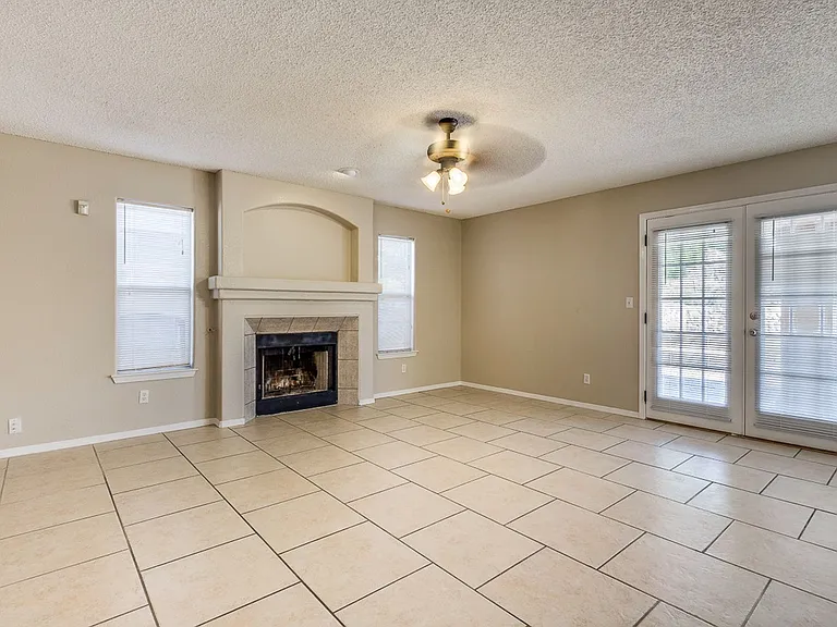 900 Tecate Pl — Photo 12