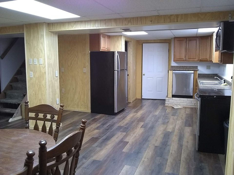 1st image of 42 Pearls Ln