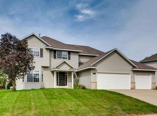 5616 River Oak Dr, Savage, MN 55378