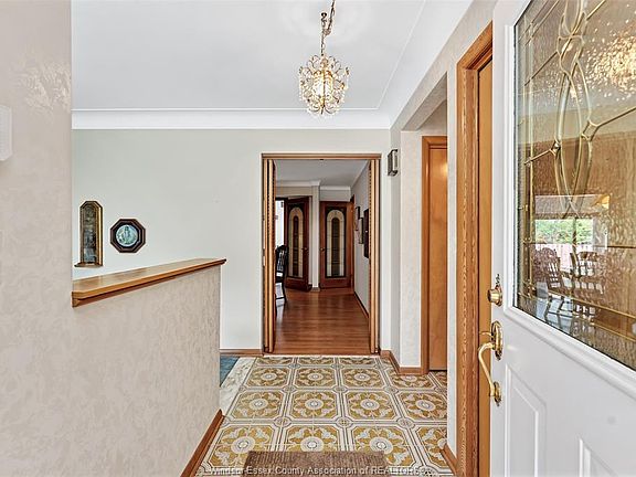 5th image of 2360 Leonard Rd