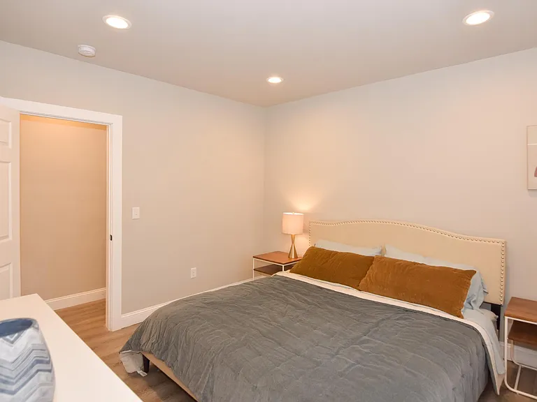 1401 Market St #2L — Photo 27