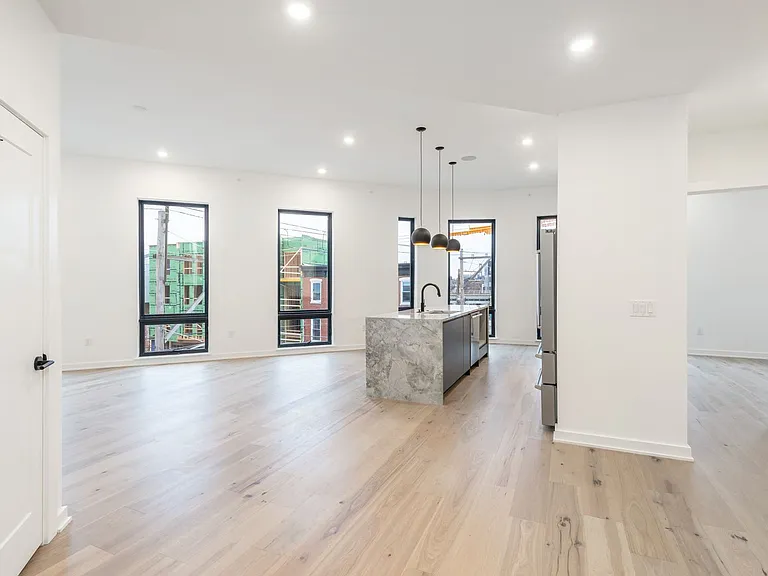 1601 Frankford Ave — Photo 49