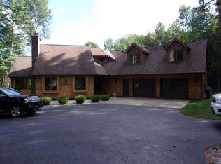 6161 Link Blvd, Indian River, MI 49749