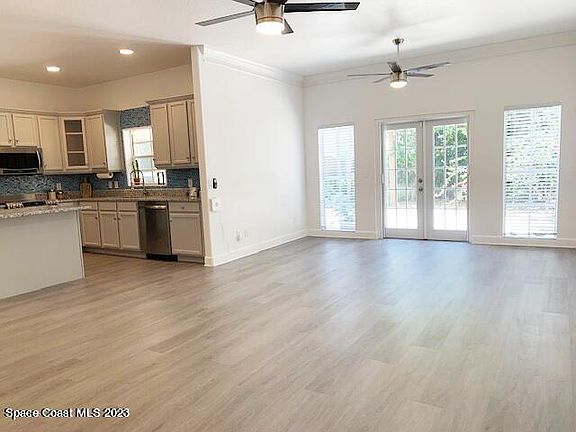 4th image of 220 Chandler St #2