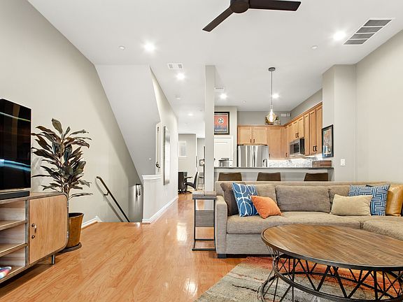 2nd image of 4225 McKinney Ave APT 3